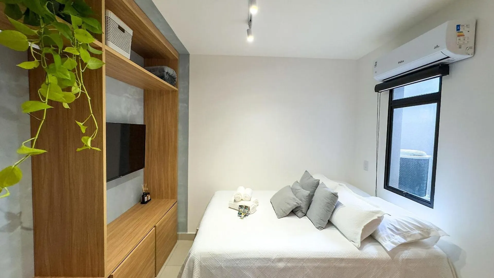 Estudio Completo Com Ar E Terraco No Tatuape Sao Paulo Apartment
